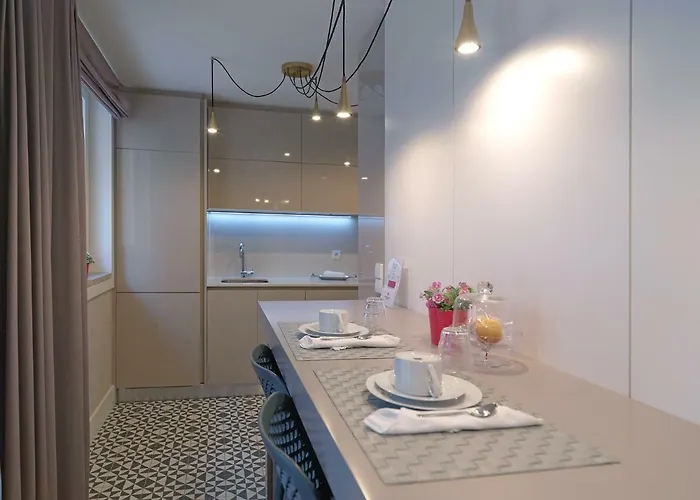 New - Cardosas Oporto